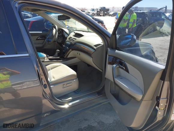 2011 Acura MDX with VIN 2HNYD2H28BH514020, listed as a IAAI auction lot 41773235 with 230,446 mi miles. Bid and sale history available at carsss.com. Image 5.