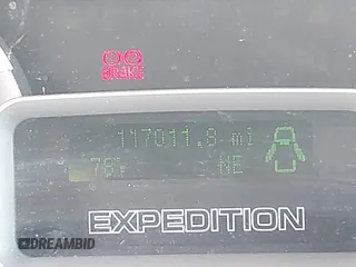 2009 Ford Expedition SSV с VIN 1FMFU16579EB10398, выставлен на аукционе IAAI как лот 41923327 с пробегом 117 011 миль миль и . История ставок и продаж доступна на DreamBid. Изображение 15.
