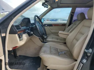 1995 Mercedes-Benz E Class with VIN WDBEA32E8SC155148, listed as a Copart auction lot 53386385 with 114,773 mi miles and Salvage Title. Bid and sale history available at carsss.com. Image 7.