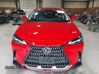 2025 Lexus NX 350 Premium z VIN 2T2GGCEZ5SC086994, wystawiony jako IAAI lot #42482143 z przebiegiem 169 mil mil oraz . Historia ofert i sprzedaży dostępna na DreamBid. Obrazek 12.