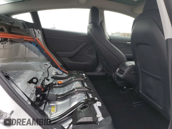 2022 Tesla Model 3 Long Range z VIN 5YJ3E1EB4NF161314, wystawiony jako Copart lot #57060725 z przebiegiem 19 215 mil mil oraz Szkoda całkowita • Salvage title. Historia ofert i sprzedaży dostępna na DreamBid. Obrazek 10.