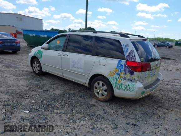2005 Toyota Sienna XLE with VIN 5TDZA22C25S309013, listed as a IAAI auction lot 42172297 with Not Provided miles and . Bid and sale history available at carsss.com. Image 3.
