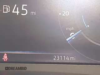 2023 Volkswagen Atlas SE z VIN 1V2HE2CA0PC222291, wystawiony jako IAAI lot #42431536 z przebiegiem 23 114 mil mil oraz . Historia ofert i sprzedaży dostępna na DreamBid. Obrazek 16.