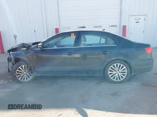 2011 Volkswagen Jetta SEL с VIN 3VWLZ7AJ7BM361967, выставлен на аукционе IAAI как лот 41697537 с пробегом Не указан миль и . История ставок и продаж доступна на DreamBid. Изображение 15.