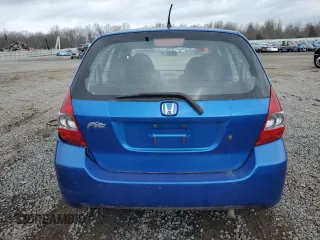 2007 Honda Fit с VIN JHMGD38407S026400, выставлен на аукционе Copart как лот 51301835 с пробегом 195 655 миль миль и Чистый • Clean title. История ставок и продаж доступна на DreamBid. Изображение 6.
