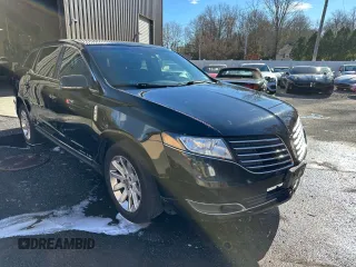 2018 Lincoln MKT with VIN 2LMHJ5NK6JBL02688, listed as a Copart auction lot 49772175 with 185,133 mi miles and Clean Title. Bid and sale history available at carsss.com. Image 1.