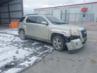 2015 GMC Terrain SLE with VIN 2GKALREK2F6301528, listed as a IAAI auction lot 40977094 with 178,985 mi miles. Bid and sale history available at carsss.com. Image 1.