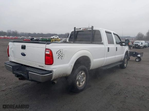 2015 Ford Super Duty F-250 SRW Lariat with VIN 1FT7W2B6XFEA06507, listed as a IAAI auction lot 41474246 with 185,267 mi miles. Bid and sale history available at carsss.com. Image 4.