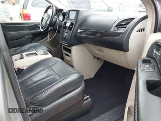 2014 Chrysler Town & Country Touring with VIN 2C4RC1BGXER123977, listed as a IAAI auction lot 42047133 with 150,046 mi miles. Bid and sale history available at carsss.com. Image 5.