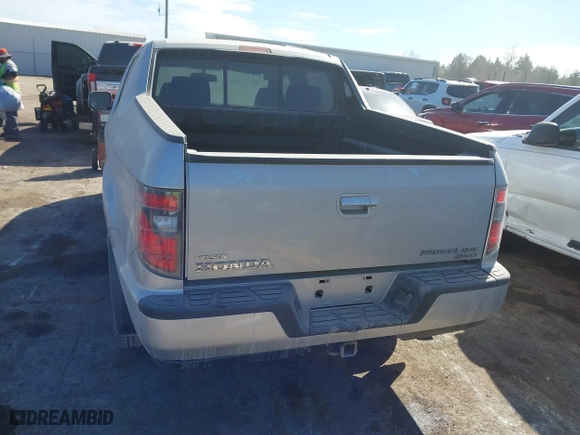 2013 Honda Ridgeline RTS with VIN 5FPYK1F47DB015204, listed as a IAAI auction lot 41654952 with 73,721 mi miles. Bid and sale history available at carsss.com. Image 16.
