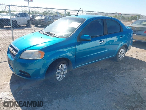2009 Chevrolet Aveo 1LT z VIN KL1TD56E39B645672, wystawiony jako IAAI lot #42062896 z przebiegiem 131 927 mil mil oraz . Historia ofert i sprzedaży dostępna na DreamBid. Obrazek 2.