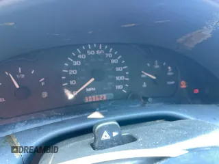 2000 Chevrolet Cavalier with VIN 1G1JC5243Y7323673, listed as a Copart auction lot 72417734 with 303,623 mi miles and Salvage Title. Bid and sale history available at carsss.com. Image 9.