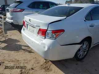 2012 Lexus ES 330 z VIN JTHBK1EG9C2484918, wystawiony jako IAAI lot #41600345 z przebiegiem 173 454 mil mil oraz . Historia ofert i sprzedaży dostępna na DreamBid. Obrazek 6.