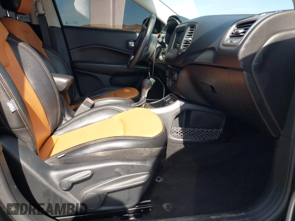 2019 Jeep Compass Sport с VIN 3C4NJCAB8KT652360, выставлен на аукционе IAAI как лот 42474719 с пробегом 74 458 миль миль и . История ставок и продаж доступна на DreamBid. Изображение 5.