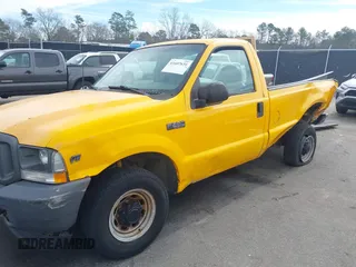 2002 Ford Super Duty F-250 XL with VIN 1FTNF20LX2EB80202, listed as a IAAI auction lot 41607631 with 342,859 mi miles. Bid and sale history available at carsss.com. Image 2.