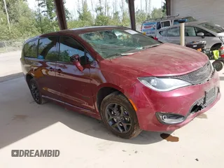 2020 Chrysler Pacifica Touring with VIN 2C4RC1FG9LR254678, listed as a IAAI auction lot 42478815 with 82,746 mi miles and . Bid and sale history available at DreamBid. Image 1.