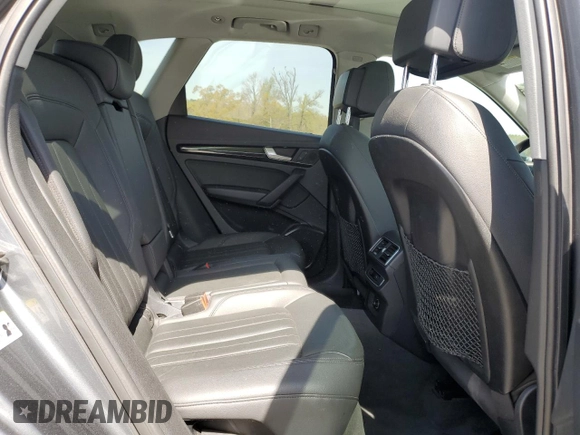2019 Audi Q5 Premium z VIN WA1ANAFY5K2127790, wystawiony jako Copart lot #51407765 z przebiegiem 62 992 mil mil oraz Szkoda całkowita • Salvage title. Historia ofert i sprzedaży dostępna na DreamBid. Obrazek 11.