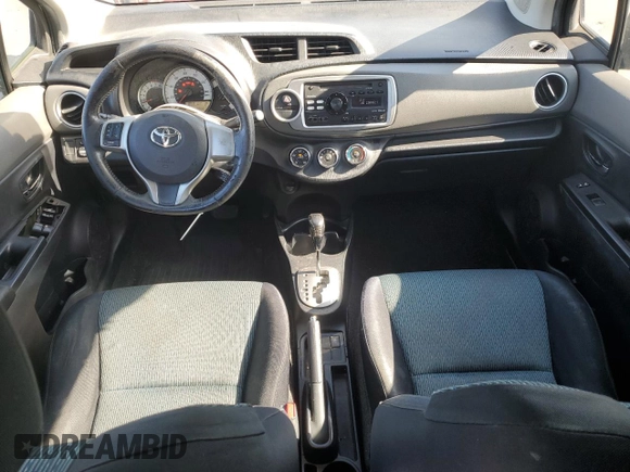 2012 Toyota Yaris L z VIN JTDKTUD35CD515441, wystawiony jako Copart lot #58772585 z przebiegiem 143 959 mil mil oraz Szkoda całkowita • Salvage title. Historia ofert i sprzedaży dostępna na DreamBid. Obrazek 8.