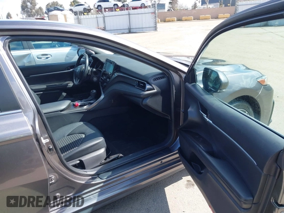 2022 Toyota Camry SE with VIN 4T1G11AK1NU499064, listed as a IAAI auction lot 41734310 with 87,159 mi miles and . Bid and sale history available at DreamBid. Image 5.