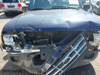 2002 Ford Ranger XL Fleet with VIN 1FTYR44U72TA08630, listed as a IAAI auction lot 41742942 with 87,570 mi miles. Bid and sale history available at carsss.com. Image 6.