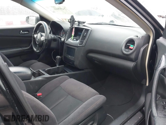 2014 Nissan Maxima S с VIN 1N4AA5AP3EC454555, выставлен на аукционе IAAI как лот 41153666 с пробегом 124 550 миль миль и . История ставок и продаж доступна на DreamBid. Изображение 5.