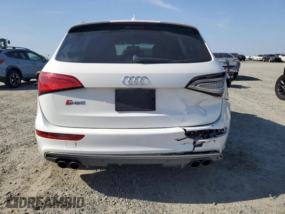 2015 Audi SQ5 Prestige z VIN WA1VGAFPXFA096132, wystawiony jako Copart lot #55285805 z przebiegiem 131 367 mil mil oraz Szkoda całkowita • Salvage title. Historia ofert i sprzedaży dostępna na DreamBid. Obrazek 6.