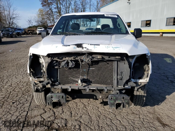 2019 Ford F-150 XL z VIN 1FTMF1C59KKD60498, wystawiony jako Copart lot #48210555 z przebiegiem 67 474 mil mil oraz Szkoda całkowita • Salvage title. Historia ofert i sprzedaży dostępna na DreamBid. Obrazek 5.
