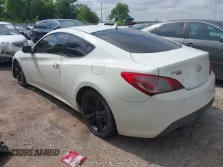2010 Hyundai Genesis Coupe с VIN KMHHU6KH2AU038218, выставлен на аукционе IAAI как лот 42437658 с пробегом 172 440 миль миль и . История ставок и продаж доступна на DreamBid. Изображение 3.