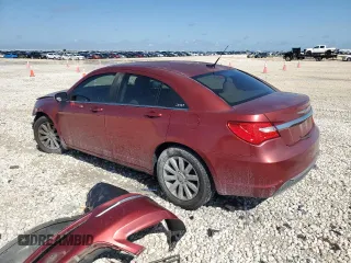 2011 Chrysler 200 Touring z VIN 1C3BC1FB3BN514191, wystawiony jako Copart lot #54098275 z przebiegiem 188 064 mil mil oraz Szkoda całkowita • Salvage title. Historia ofert i sprzedaży dostępna na DreamBid. Obrazek 2.