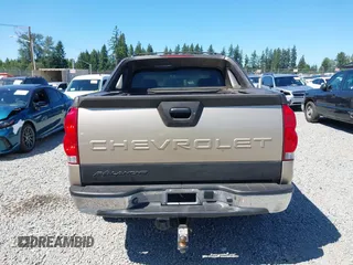2006 Chevrolet Avalanche Z66 z VIN 3GNEC12Z76G120243, wystawiony jako IAAI lot #42643822 z przebiegiem 133 291 mil mil oraz . Historia ofert i sprzedaży dostępna na DreamBid. Obrazek 16.
