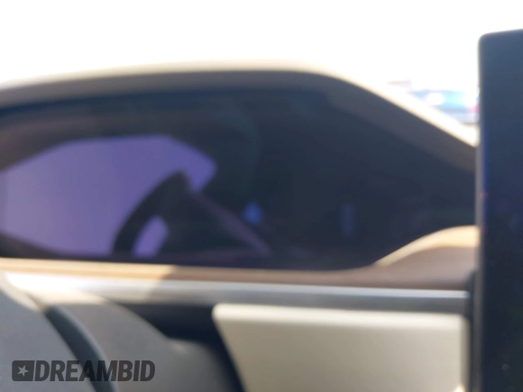 2022 Tesla Model S z VIN 5YJSA1E56NF490064, wystawiony jako IAAI lot #41858477 z przebiegiem Nie podano mil oraz . Historia ofert i sprzedaży dostępna na DreamBid. Obrazek 15.