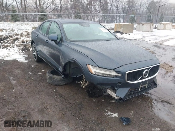 2019 Volvo S60 Momentum with VIN 7JRA22TK1KG014749, listed as a IAAI auction lot 41538244 with 68,224 mi miles. Bid and sale history available at carsss.com. Image 1.