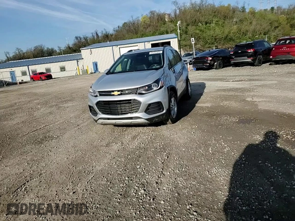 2020 Chevrolet Trax LT z VIN 3GNCJPSB9LL195774, wystawiony jako Copart lot #54203405 z przebiegiem 42 744 mil mil oraz Szkoda całkowita • Salvage title. Historia ofert i sprzedaży dostępna na DreamBid. Obrazek 13.