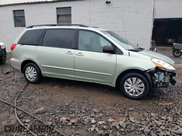 2008 Toyota Sienna CE with VIN 5TDZK23C58S111817, listed as a Copart auction lot 73627213 with 175,473 mi miles and Clean Title. Bid and sale history available at carsss.com. Image 4.