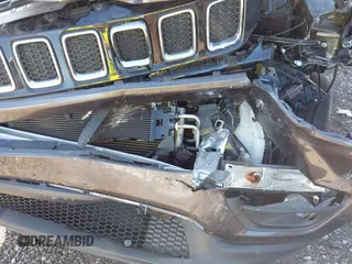 2021 Jeep Compass Latitude с VIN 3C4NJDBB8MT537958, выставлен на аукционе IAAI как лот 40705924 с пробегом 73 319 миль миль и . История ставок и продаж доступна на DreamBid. Изображение 20.