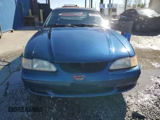 1998 Ford Mustang with VIN 1FAFP4443WF161707, listed as a Copart auction lot 45647115 with 105,205 mi miles and Salvage Title. Bid and sale history available at carsss.com. Image 5.
