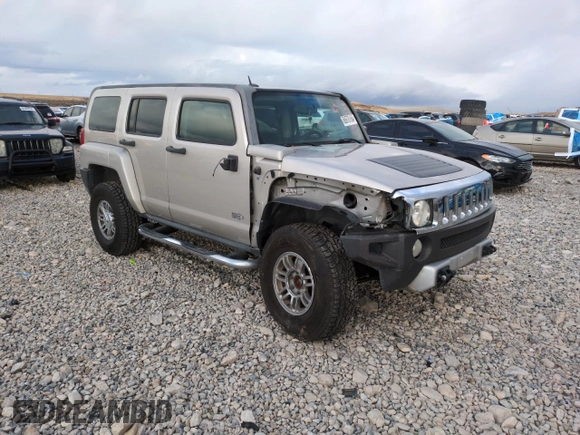 2008 Hummer H3 with VIN 5GTEN33E388203521, listed as a Copart auction lot 80978184 with 158,809 mi miles and Salvage Title. Bid and sale history available at DreamBid. Image 4.