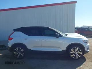 2021 Volvo XC40 z VIN YV4ED3URXM2538118, wystawiony jako IAAI lot #41644875 z przebiegiem 52 274 mil mil oraz . Historia ofert i sprzedaży dostępna na DreamBid. Obrazek 13.