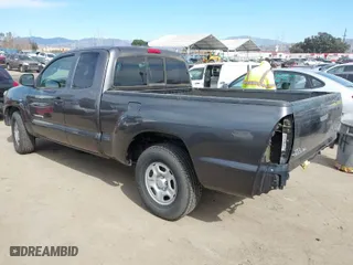 2015 Toyota Tacoma with VIN 5TFTX4CN6FX061716, listed as a IAAI auction lot 41627351 with 76,361 mi miles. Bid and sale history available at carsss.com. Image 3.