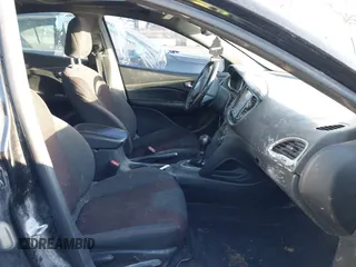 2015 Dodge Dart SXT with VIN 1C3CDFBB8FD276371, listed as a IAAI auction lot 41804826 with 153,345 mi miles. Bid and sale history available at carsss.com. Image 5.