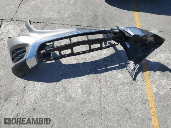 2019 Mercedes-Benz GLC 300 with VIN WDC0G4JB9KF570270, listed as a Copart auction lot 57826905 with 39,470 mi miles and Salvage title. Bid and sale history available at DreamBid. Image 13.