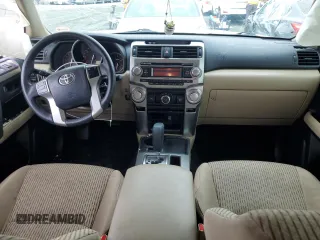 2013 Toyota 4Runner SR5 z VIN JTEZU5JR4D5057487, wystawiony jako Copart lot #51703755 z przebiegiem 119 883 mil mil oraz Szkoda całkowita • Salvage title. Historia ofert i sprzedaży dostępna na DreamBid. Obrazek 8.