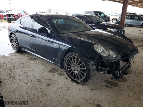 2016 Porsche Panamera 4 with VIN WP0AA2A72GL001426, listed as a Copart auction lot 70510594 with 41,359 mi miles and Salvage Title. Bid and sale history available at carsss.com. Image 4.