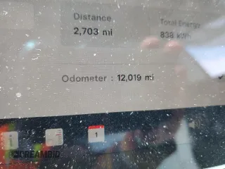 2023 Tesla Model 3 Performance z VIN 5YJ3E1EC2PF673505, wystawiony jako Copart lot #51285665 z przebiegiem 12 019 mil mil oraz Szkoda całkowita • Salvage title. Historia ofert i sprzedaży dostępna na DreamBid. Obrazek 9.
