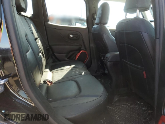 2018 Jeep Renegade Trailhawk with VIN ZACCJBCB5JPG87412, listed as a Copart auction lot 48333155 with 113,612 mi miles and Clean Title. Bid and sale history available at carsss.com. Image 11.