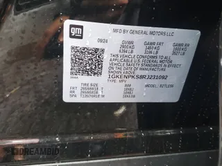 2024 GMC Acadia AWD AT4 z VIN 1GKENPKS8RJ231092, wystawiony jako Copart lot #55136345 z przebiegiem 3800 mil mil oraz Szkody całkowita. Historia ofert i sprzedaży dostępna na DreamBid. Obrazek 12.