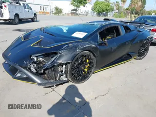 2023 Lamborghini Huracan с VIN ZHWUA6ZX6PLA22072, выставлен на аукционе IAAI как лот 42204169 с пробегом 2 978 миль миль и . История ставок и продаж доступна на DreamBid. Изображение 2.