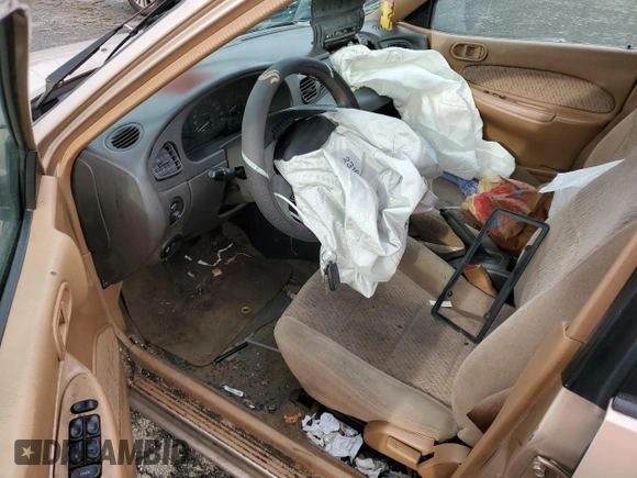 1997 Ford Escort LX with VIN 3FALP15P7VR132710, listed as a Copart auction lot 87546515 with 185,646 mi miles and Salvage Title. Bid and sale history available at DreamBid. Image 8.