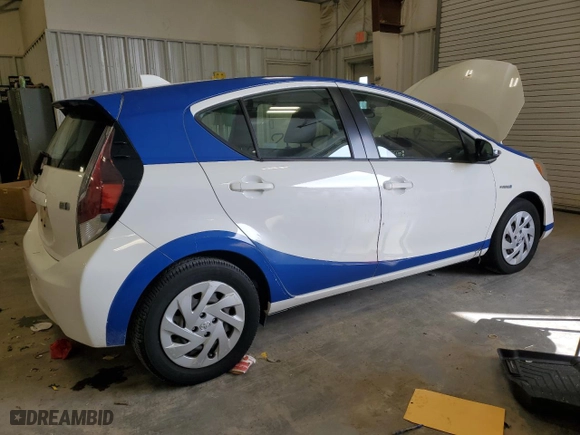 2016 Toyota Prius c One with VIN JTDKDTB39G1121832, listed as a Copart auction lot 51087335 with 148,929 mi miles and Clean Title. Bid and sale history available at carsss.com. Image 3.