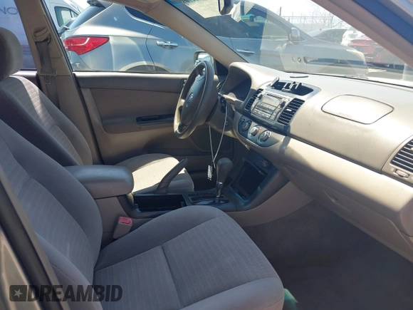 2006 Toyota Camry STD with VIN 4T1BE32K06U675483, listed as a IAAI auction lot 42001170 with 142,783 mi miles. Bid and sale history available at carsss.com. Image 5.